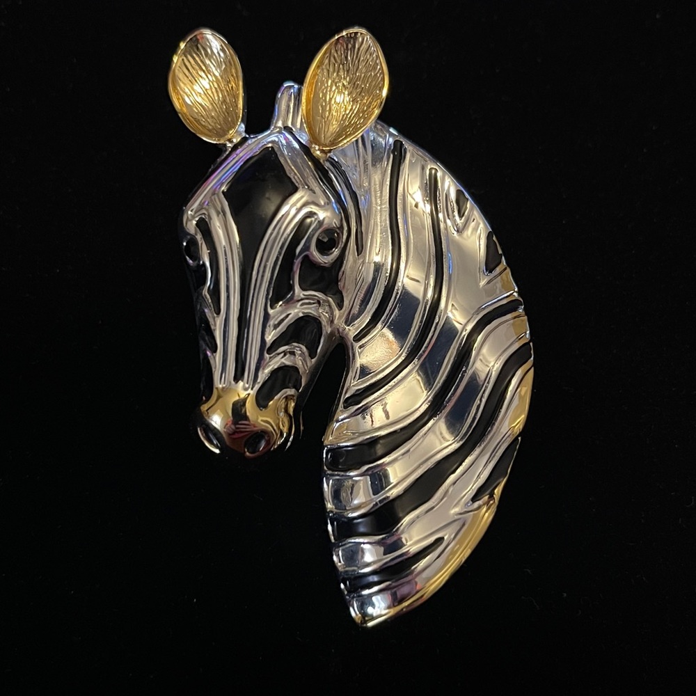 Vintage Zebra 2 toned pendant brooch by Best
